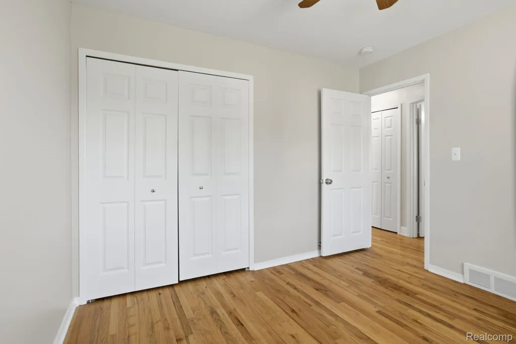 37717 Badger Drive Sterling Heights City MI 48312