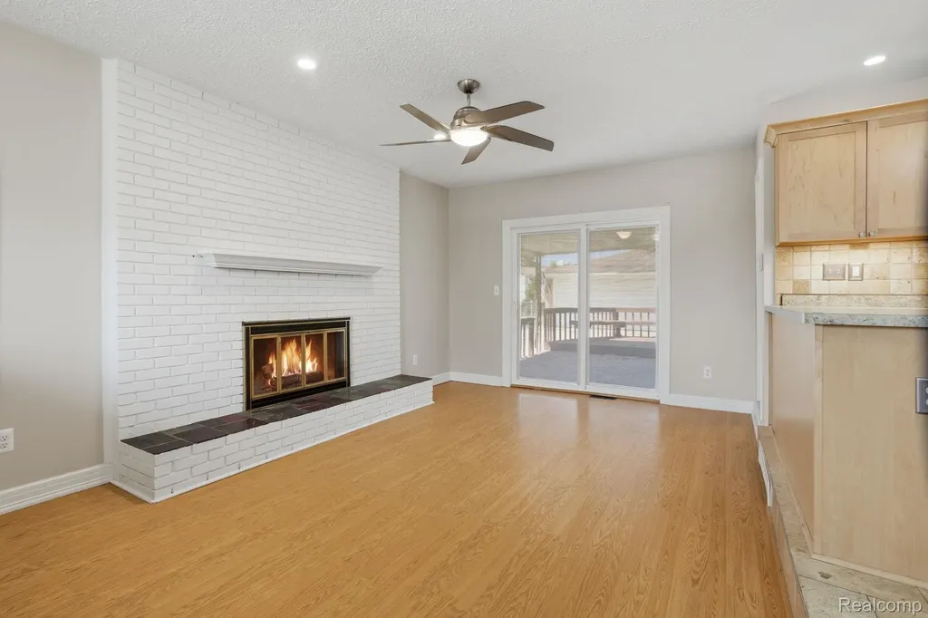 37717 Badger Drive Sterling Heights City MI 48312