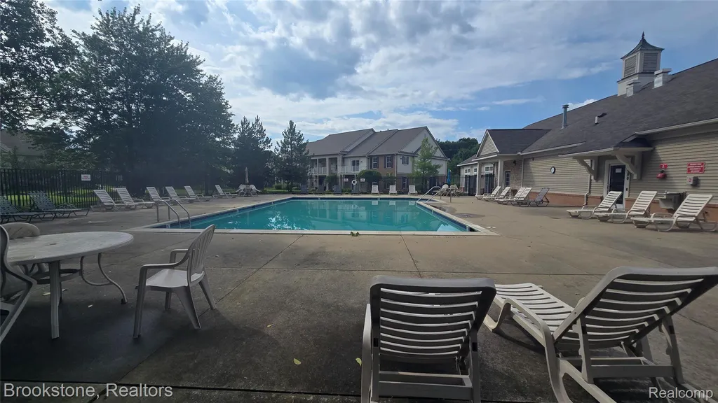 1976 Pinecroft Drive Canton Charter Township MI 48188
