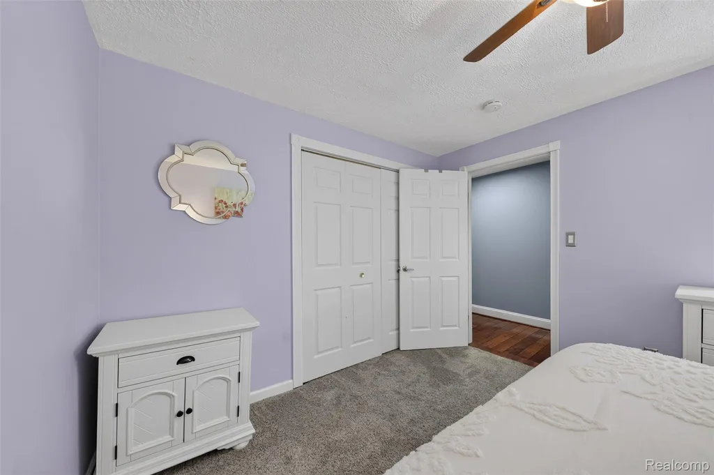 800 Hinford Avenue Lake Orion Village MI 48362