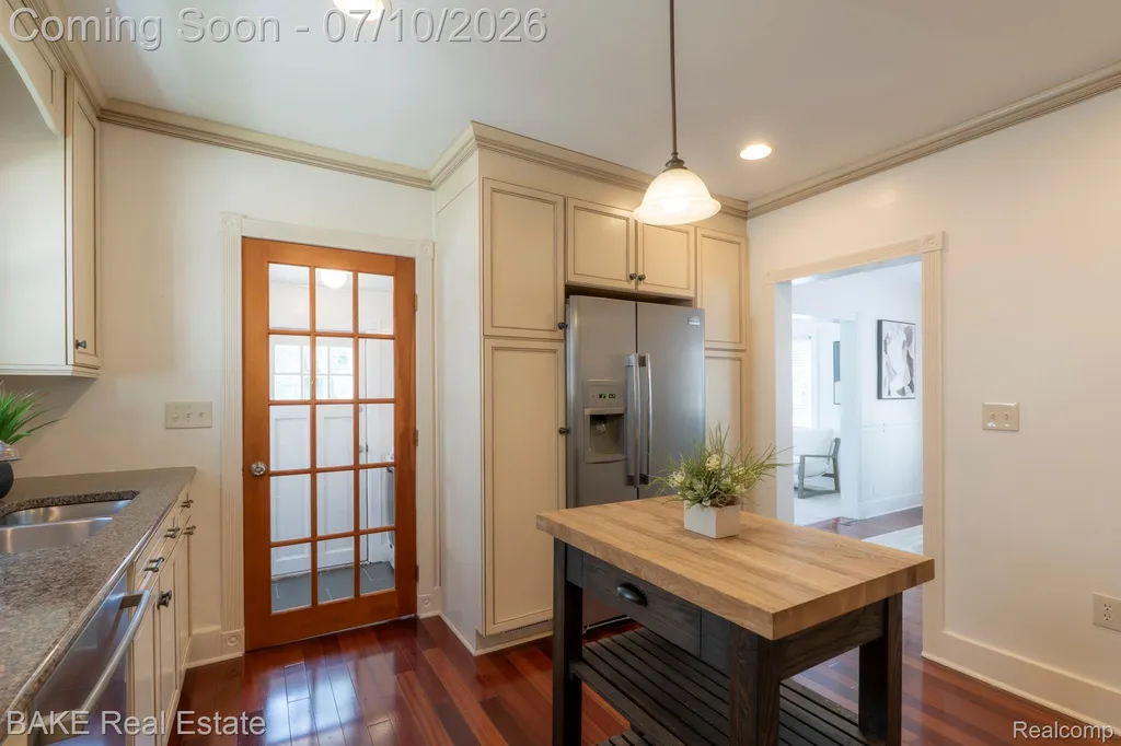 610 Blunk Street Plymouth City MI 48170