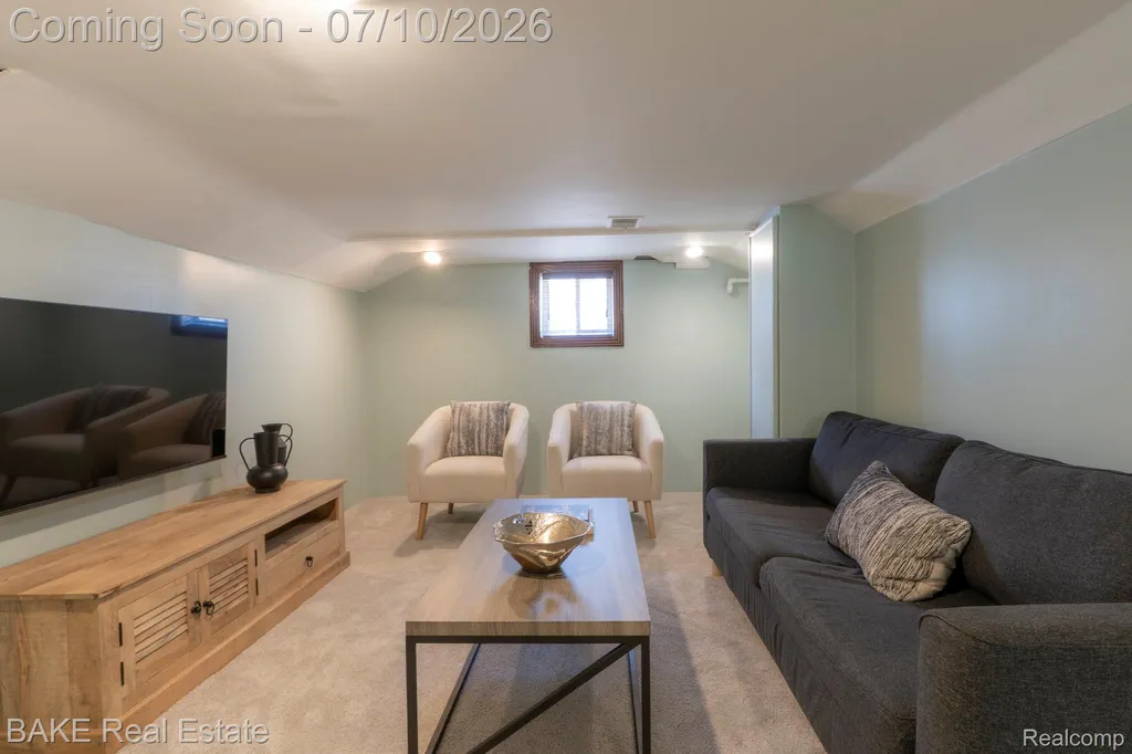 610 Blunk Street Plymouth City MI 48170