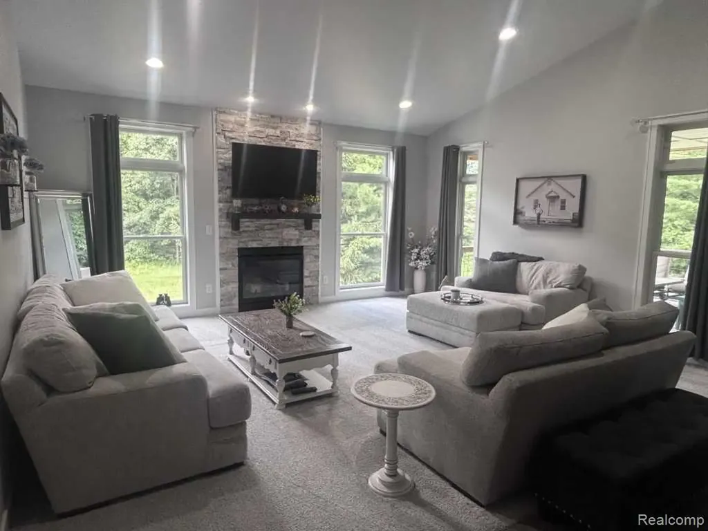 3384 W Howell Road Alaiedon Township MI 48854