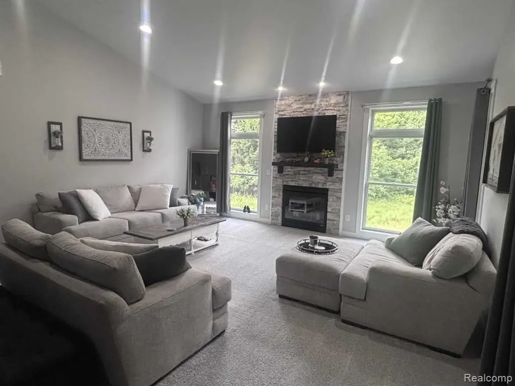 3384 W Howell Road Alaiedon Township MI 48854