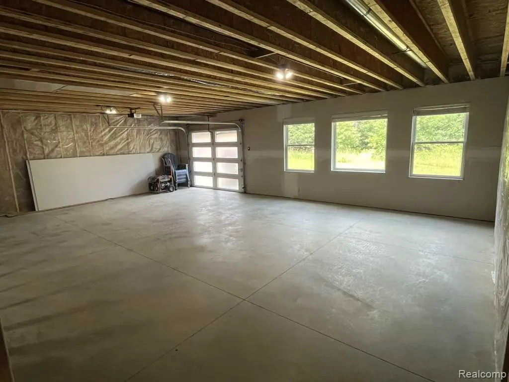 3384 W Howell Road Alaiedon Township MI 48854