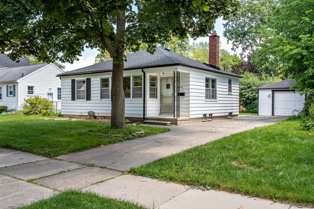 4056 Robina Avenue Berkley City MI 48072