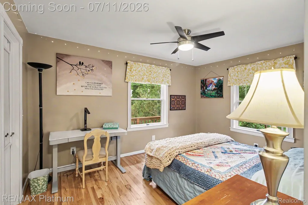 6311 Kevin Drive Hamburg Township MI 48116