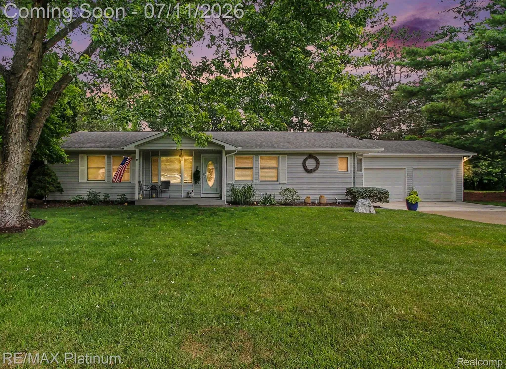 6311 Kevin Drive Hamburg Township MI 48116