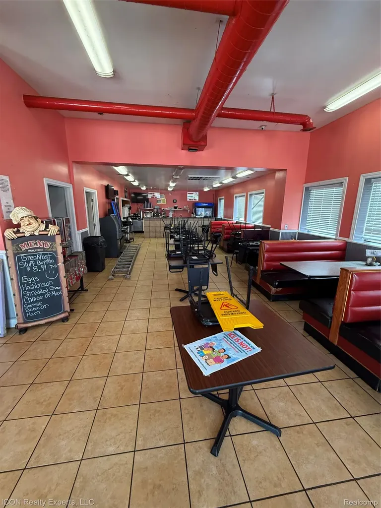 6171 Michigan Avenue Detroit City MI 48210