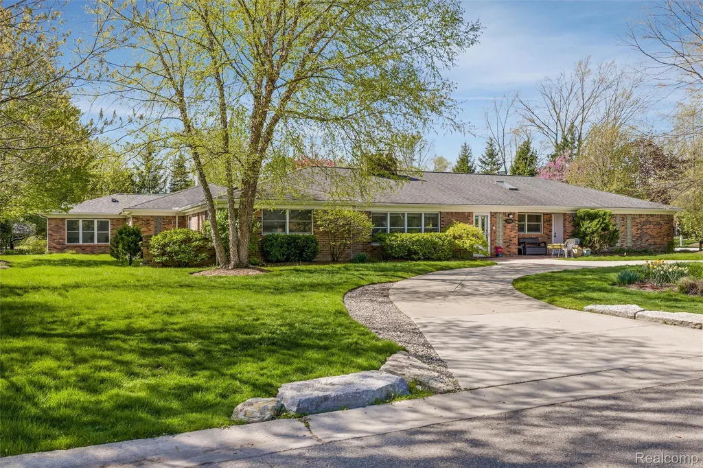 12959 Talbot Lane Huntington Woods City MI 48070