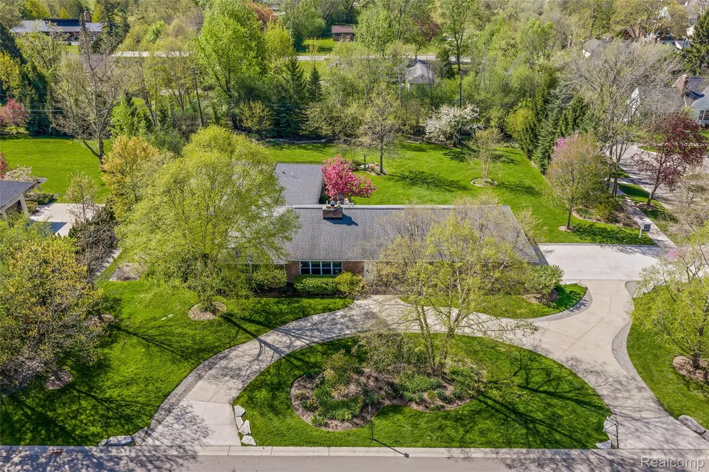 12959 Talbot Lane Huntington Woods City MI 48070