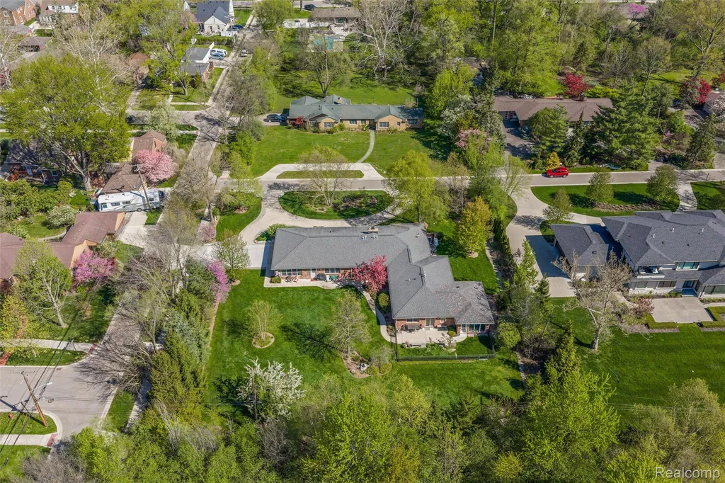 12959 Talbot Lane Huntington Woods City MI 48070