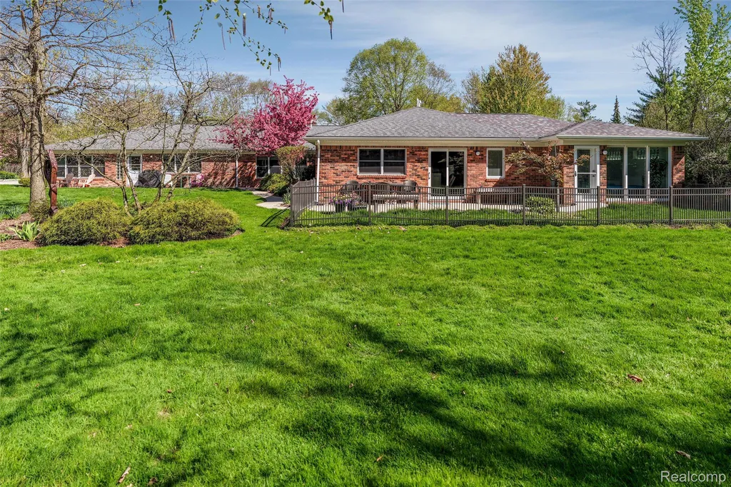 12959 Talbot Lane Huntington Woods City MI 48070