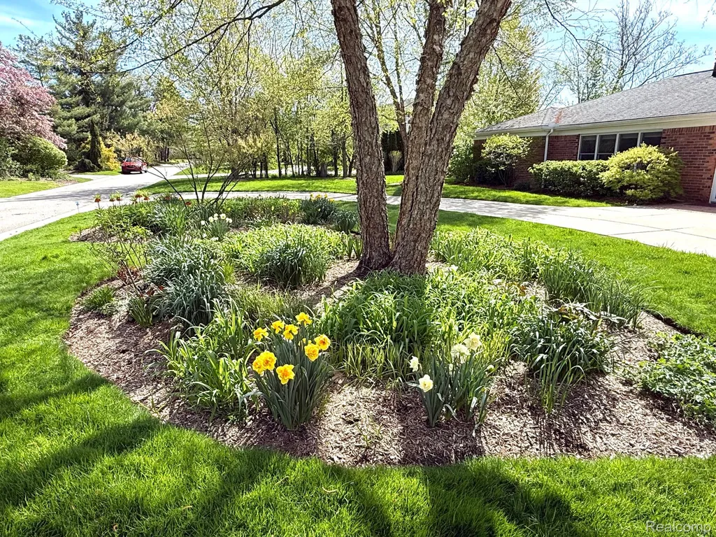12959 Talbot Lane Huntington Woods City MI 48070