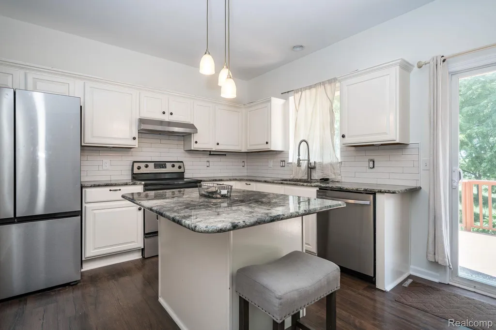 416 Otter Run Road Holly Township MI 48442