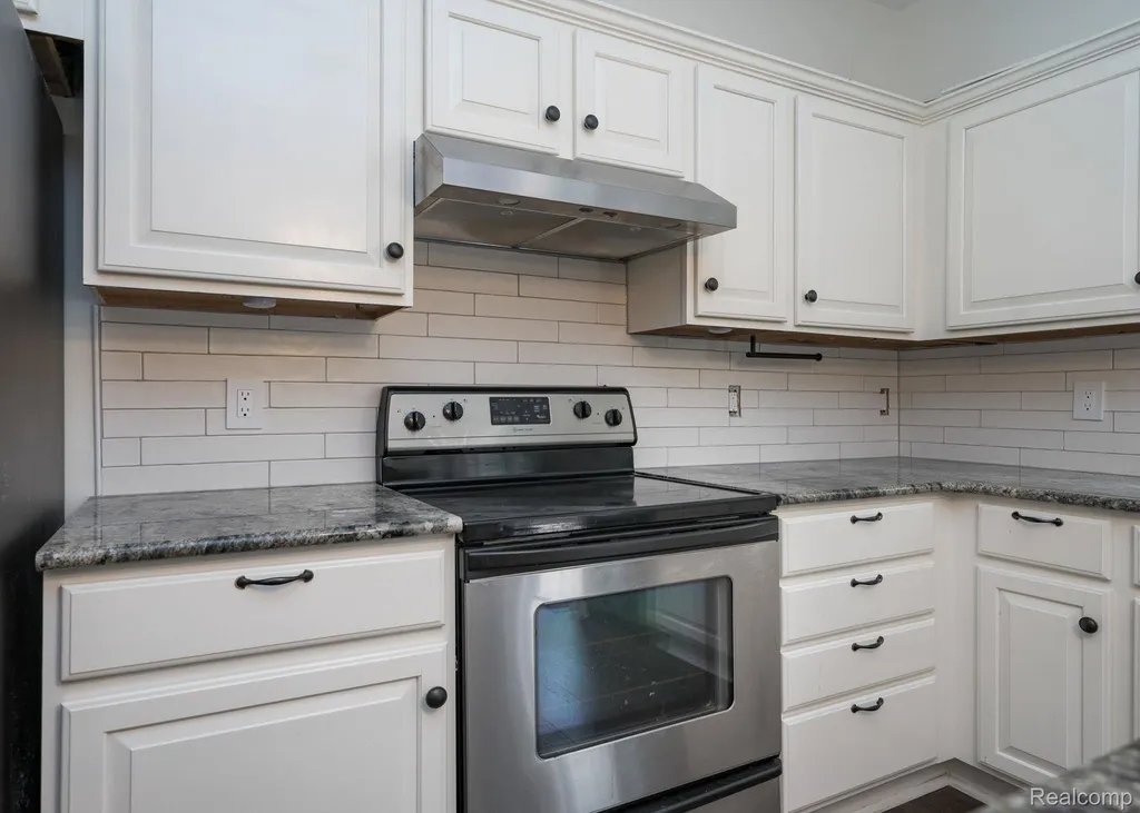 416 Otter Run Road Holly Township MI 48442