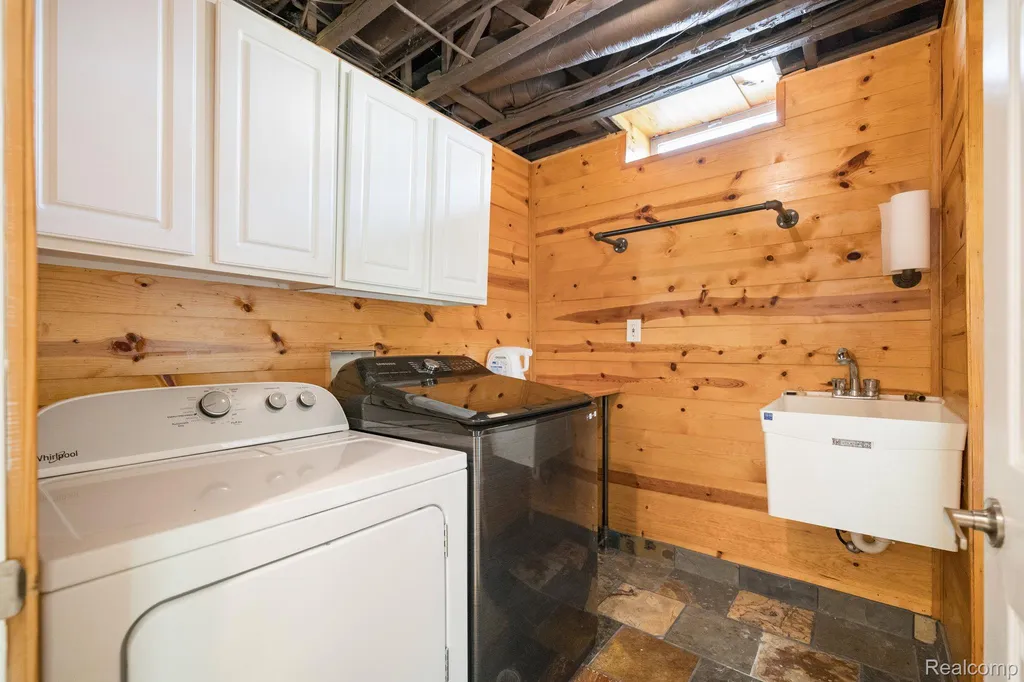 416 Otter Run Road Holly Township MI 48442