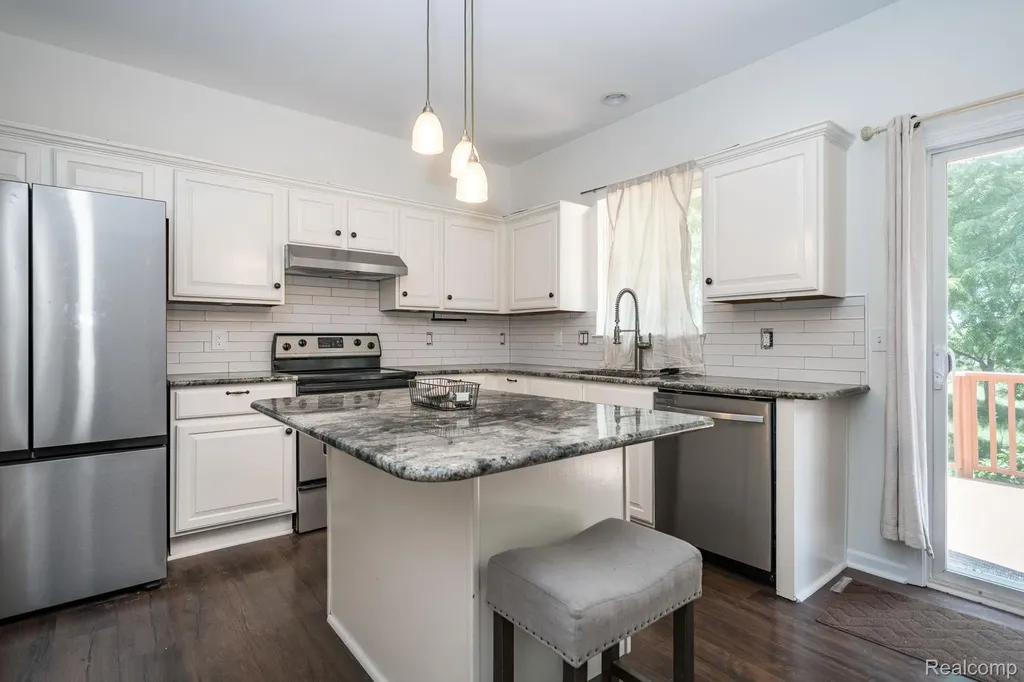 416 Otter Run Road Holly Township MI 48442