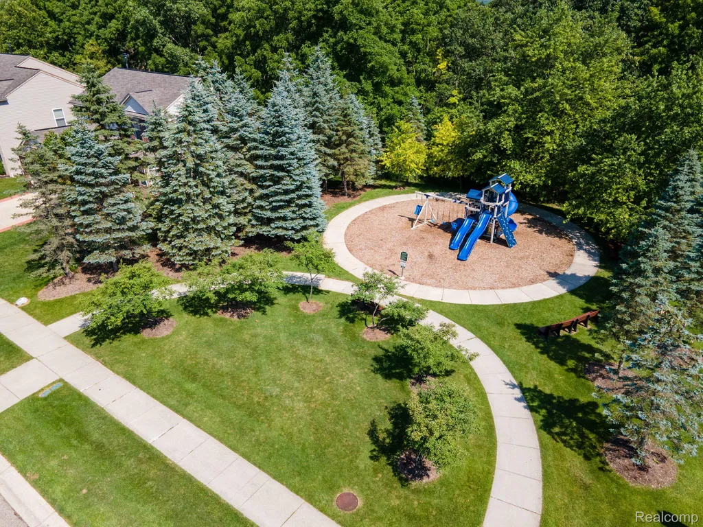 416 Otter Run Road Holly Township MI 48442