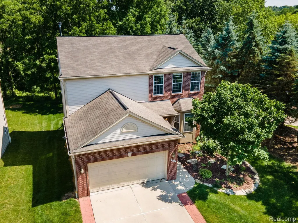 416 Otter Run Road Holly Township MI 48442