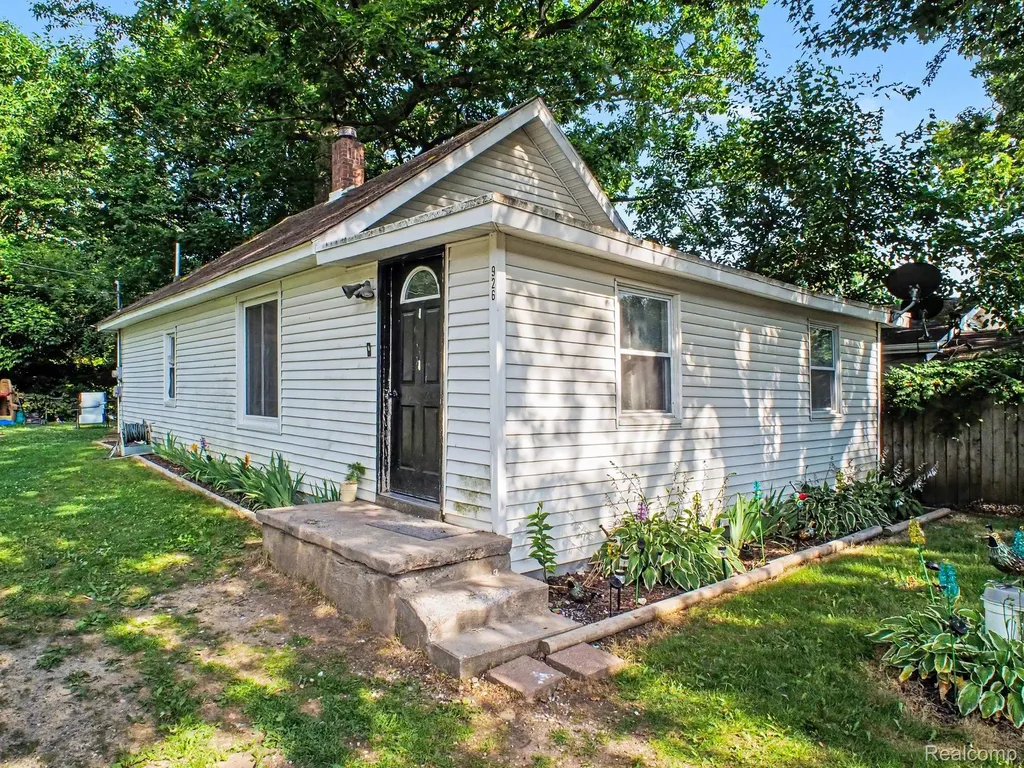 926 Martin Drive Attica Township MI 48412