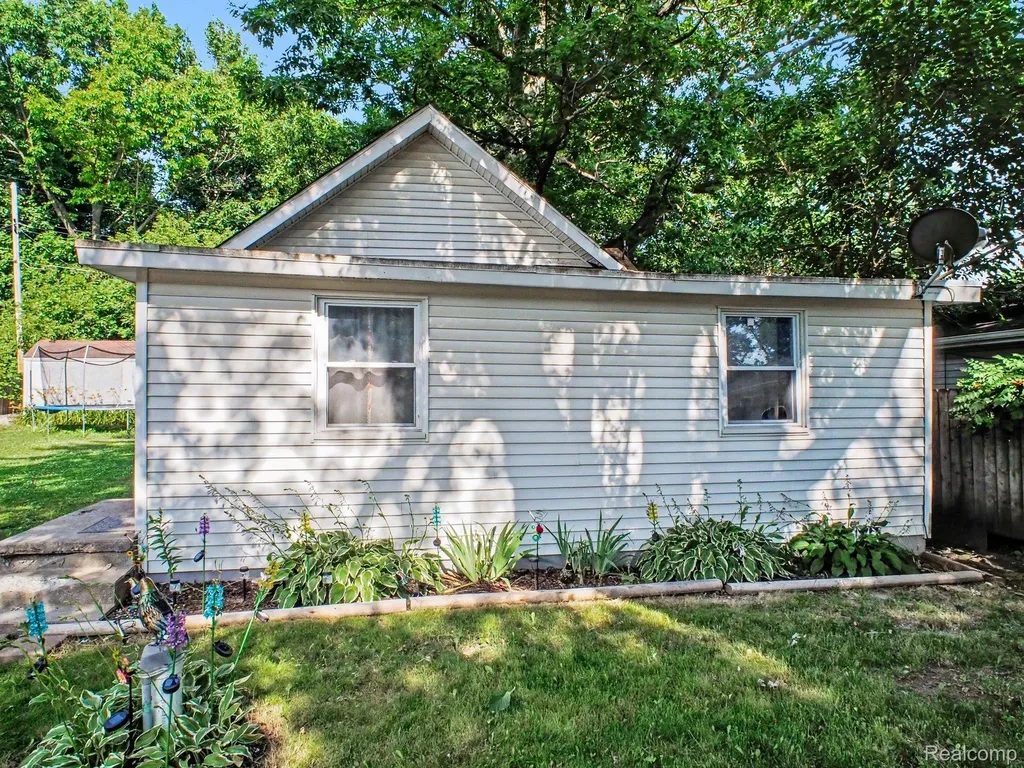 926 Martin Drive Attica Township MI 48412