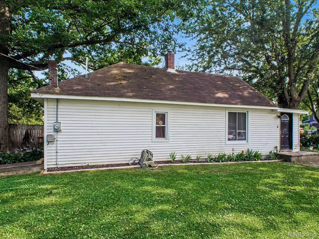 926 Martin Drive Attica Township MI 48412