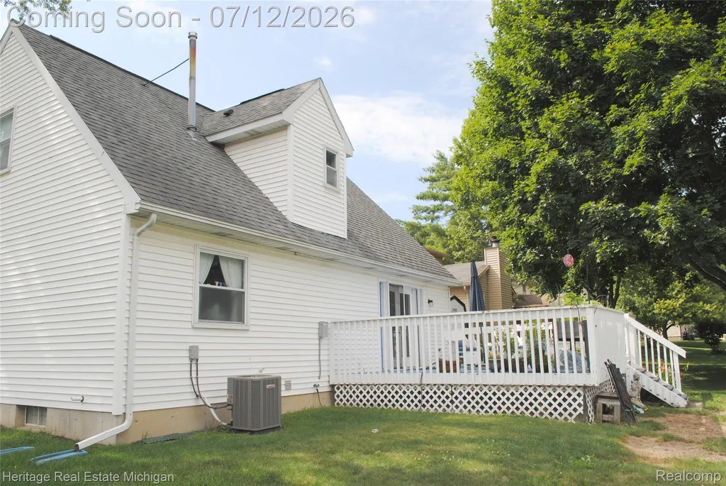 1673 Woodlake Circle Brighton City MI 48116