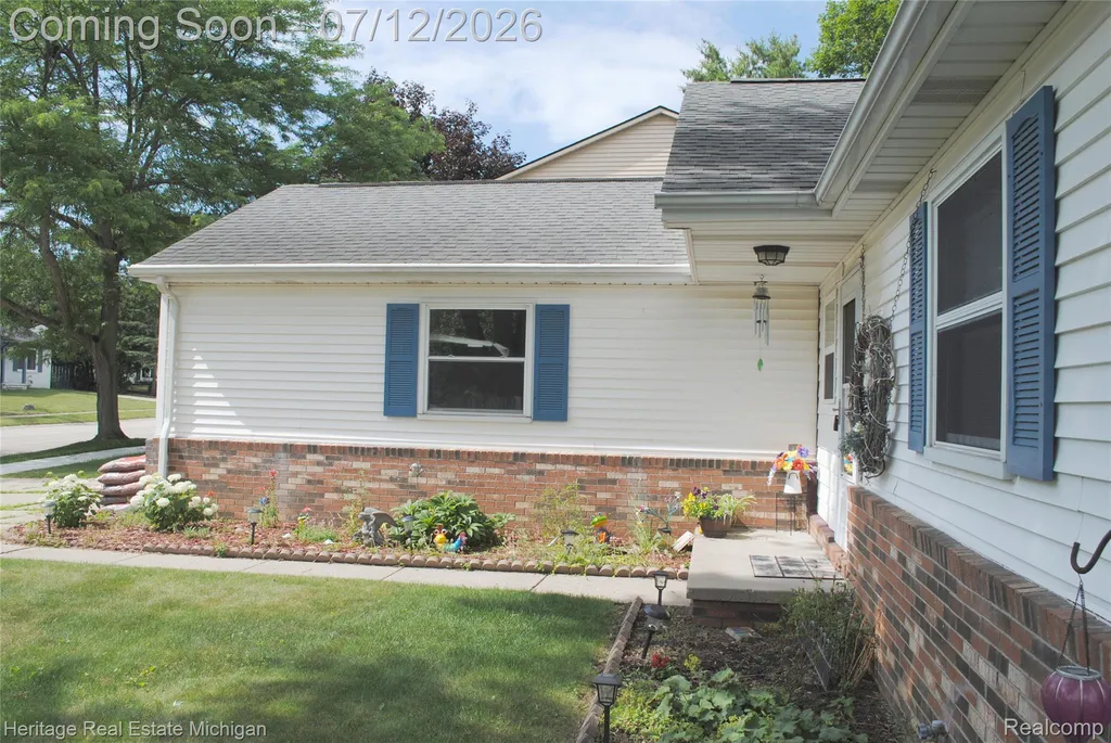 1673 Woodlake Circle Brighton City MI 48116