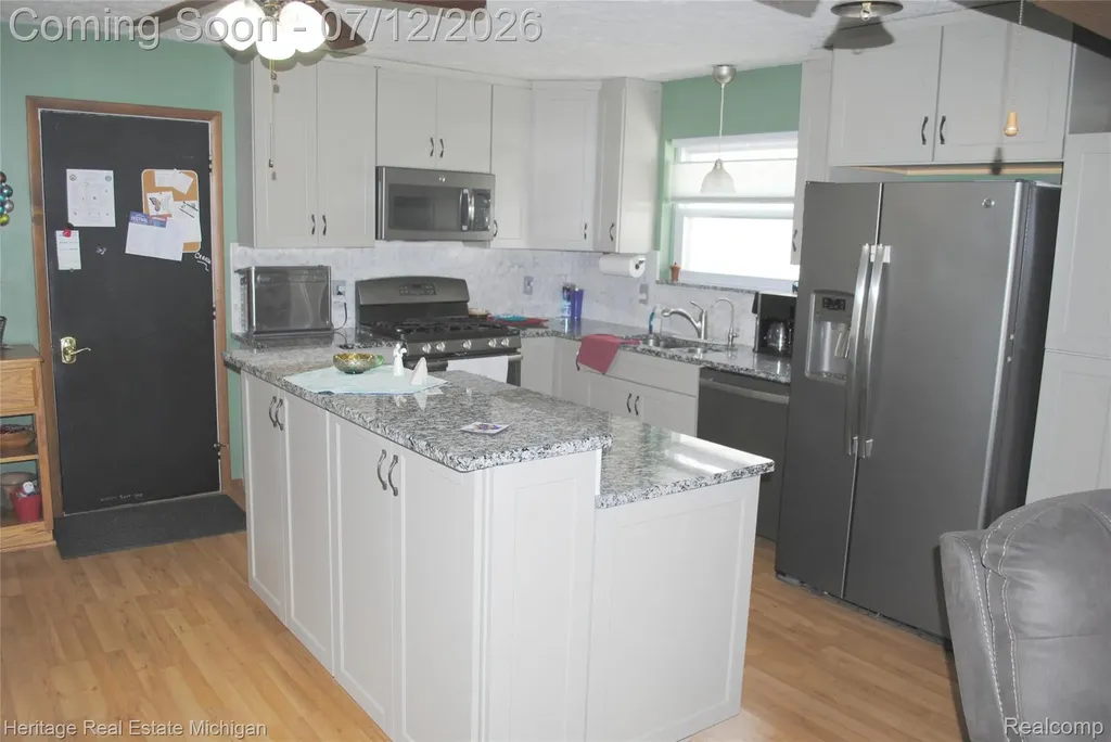 1673 Woodlake Circle Brighton City MI 48116