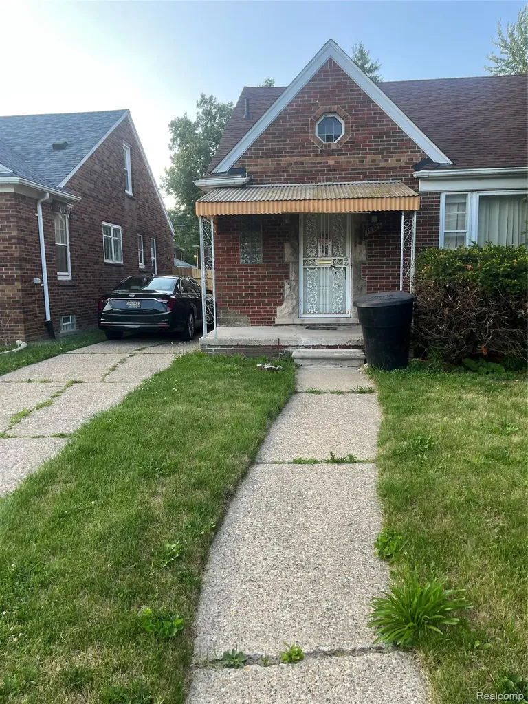 15225 Edmore Drive Detroit City MI 48205