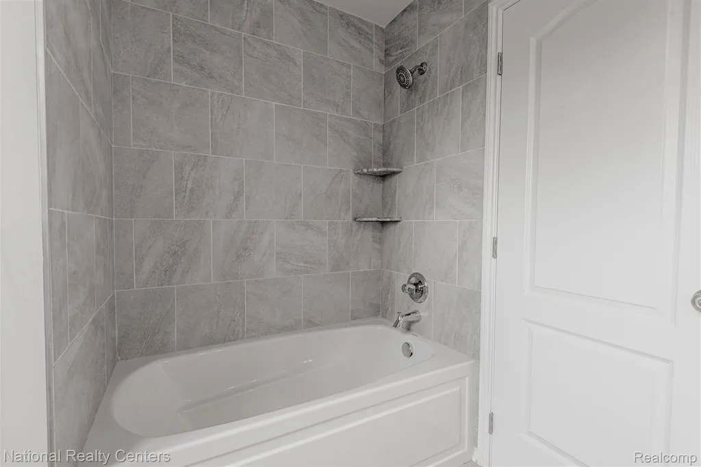 10399 Valley Drive Goodrich Village MI 48438