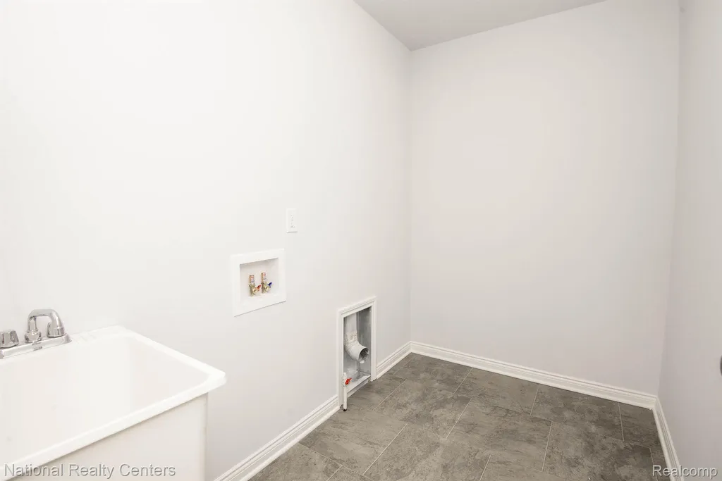 10399 Valley Drive Goodrich Village MI 48438