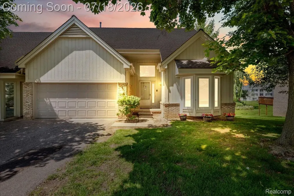 24533 Martel Drive Farmington Hills City MI 48335