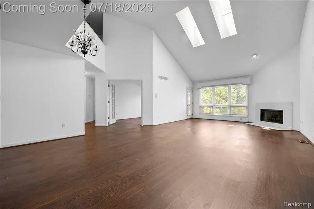 24533 Martel Drive Farmington Hills City MI 48335