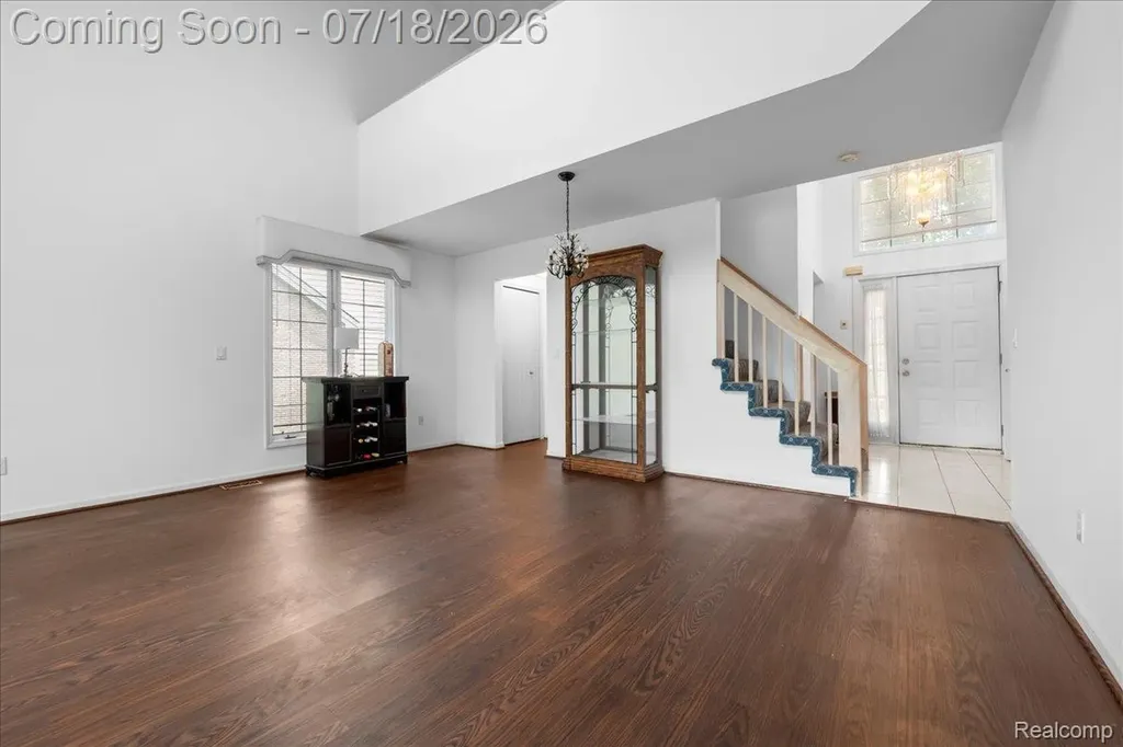 24533 Martel Drive Farmington Hills City MI 48335