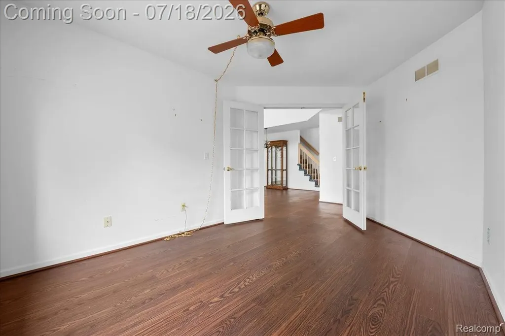 24533 Martel Drive Farmington Hills City MI 48335