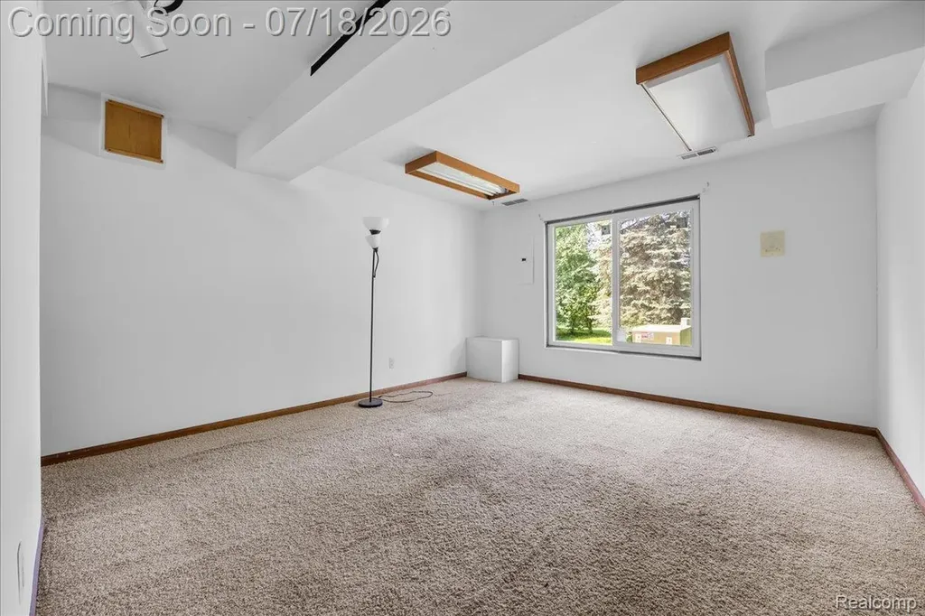 24533 Martel Drive Farmington Hills City MI 48335