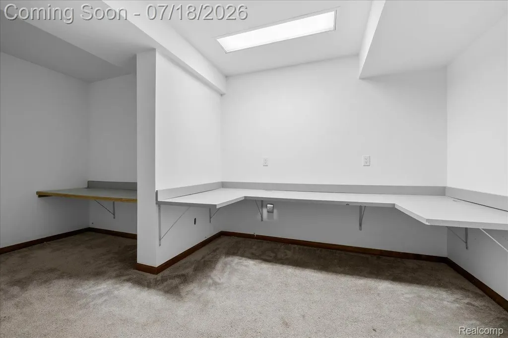 24533 Martel Drive Farmington Hills City MI 48335