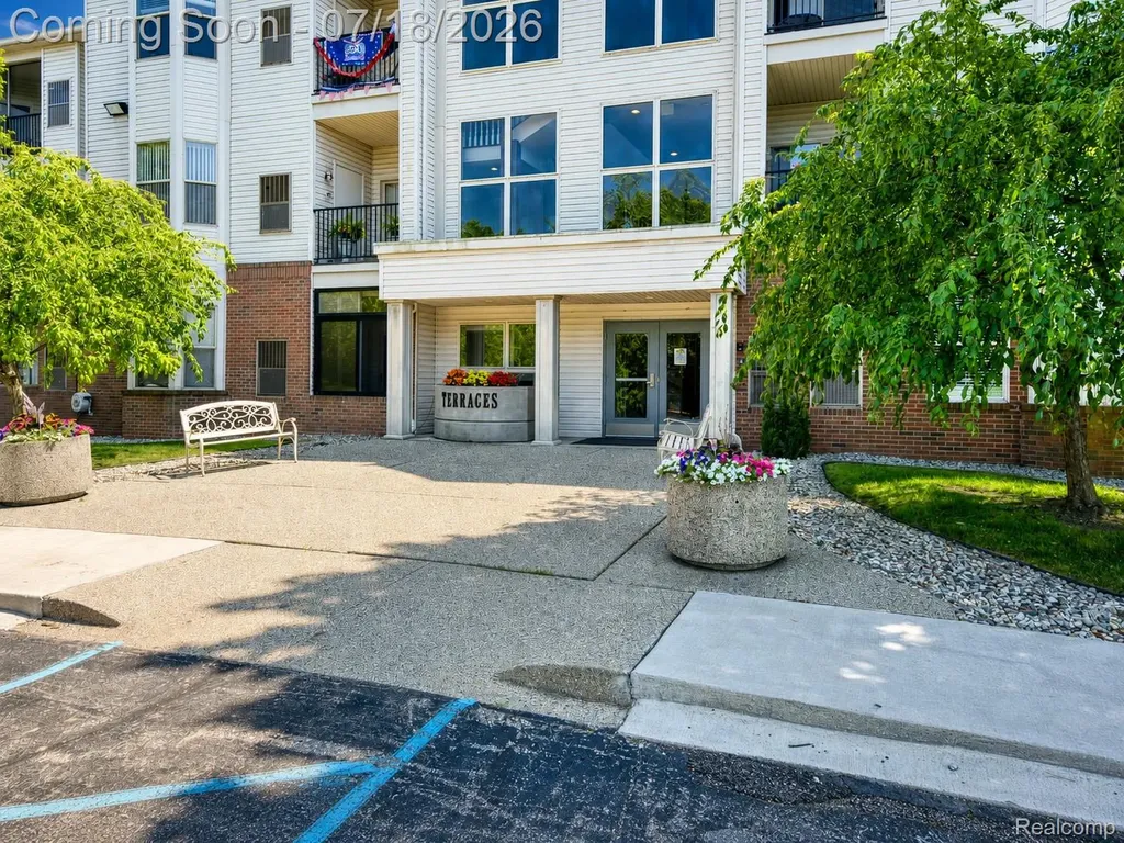 39144 Hayes Road Clinton Charter Township MI 48038