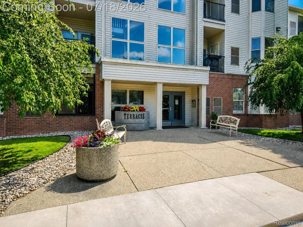 39144 Hayes Road Clinton Charter Township MI 48038