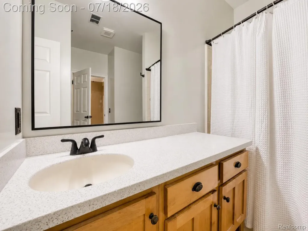 39144 Hayes Road Clinton Charter Township MI 48038