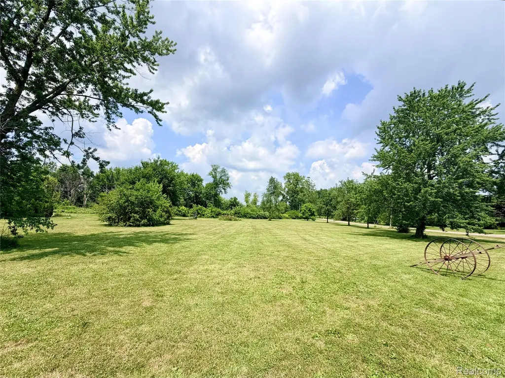3840 E Dunbar Road Monroe Charter Township MI 48161