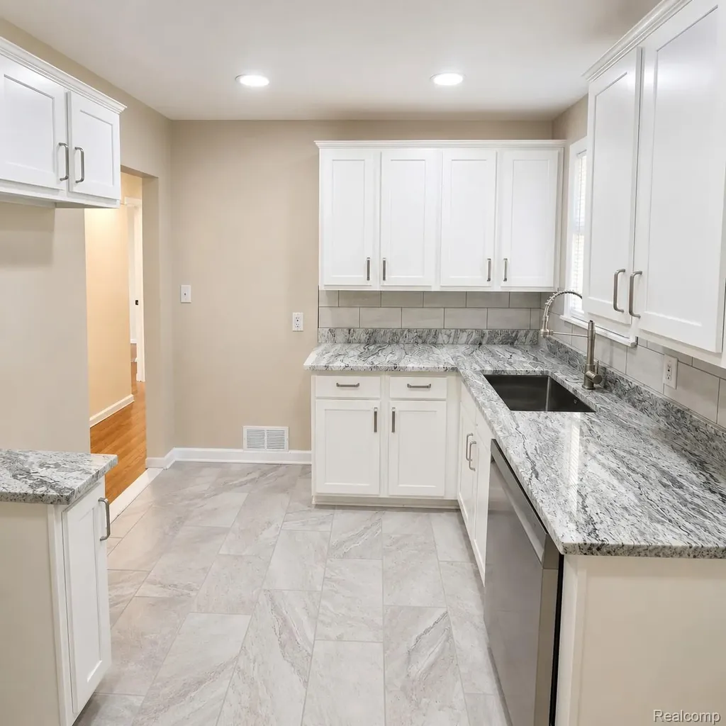 34290 Richard Street Wayne City MI 48184