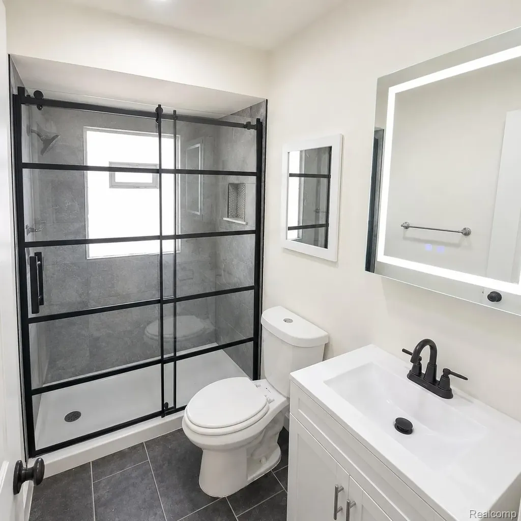 34290 Richard Street Wayne City MI 48184