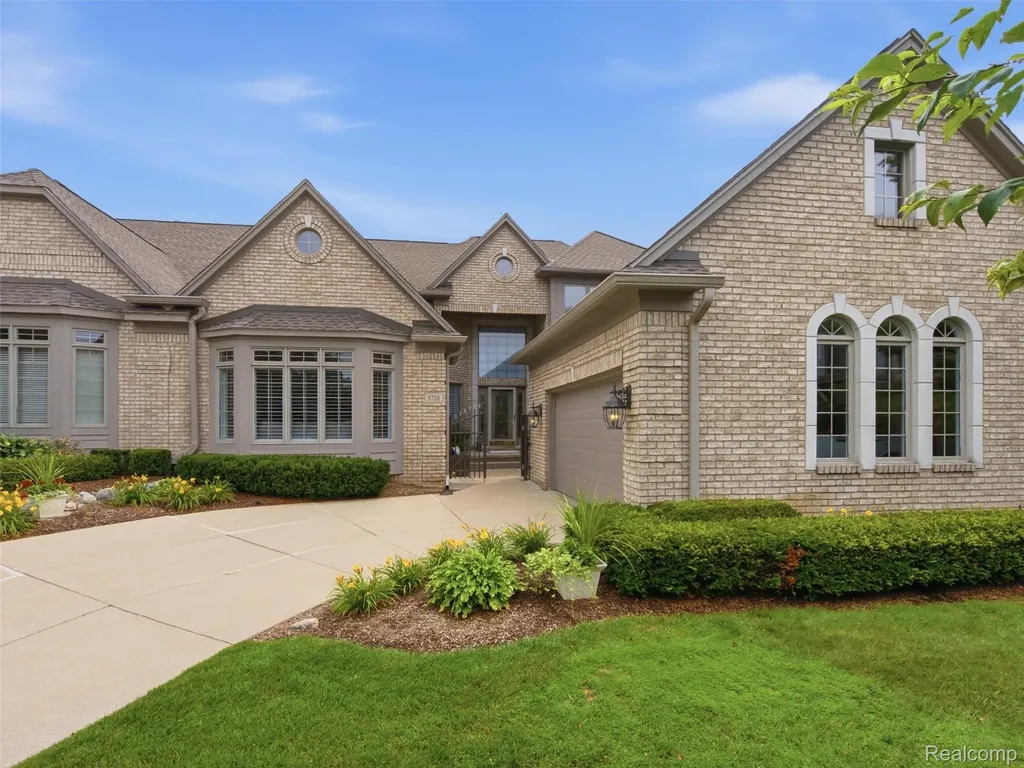 6728 Cascade Court Independence Charter Township MI 48348