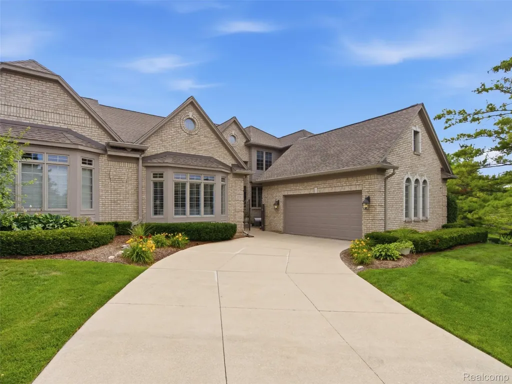 6728 Cascade Court Independence Charter Township MI 48348
