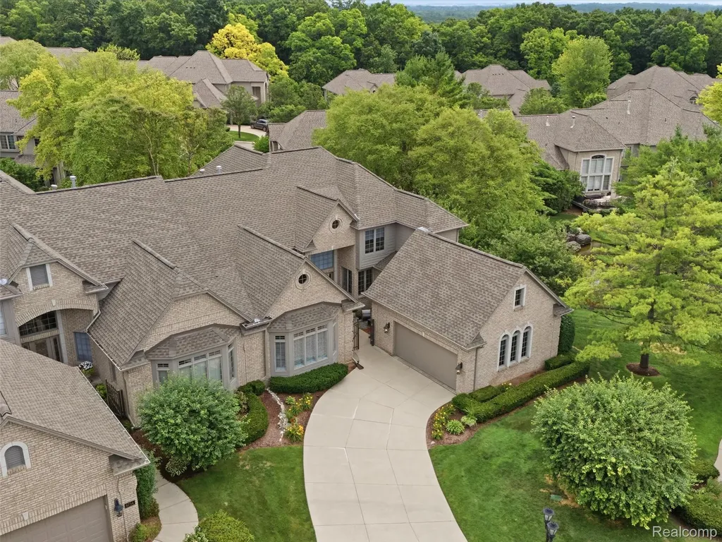 6728 Cascade Court Independence Charter Township MI 48348