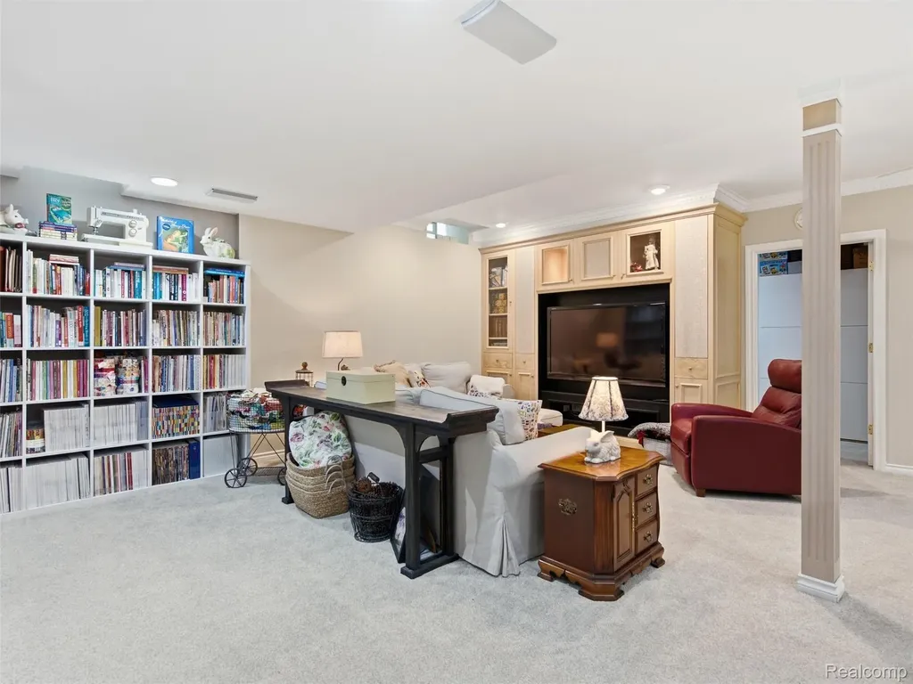 6728 Cascade Court Independence Charter Township MI 48348