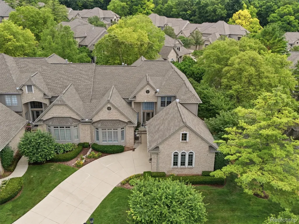 6728 Cascade Court Independence Charter Township MI 48348